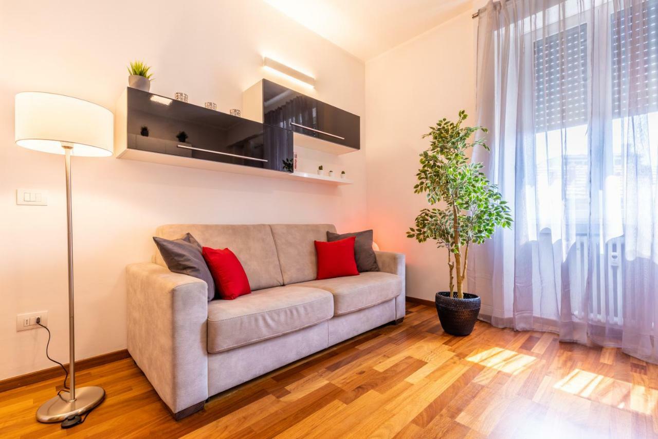 Golden House Milano Apartment Exterior photo