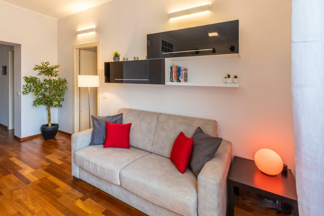 Golden House Milano Apartment Exterior photo